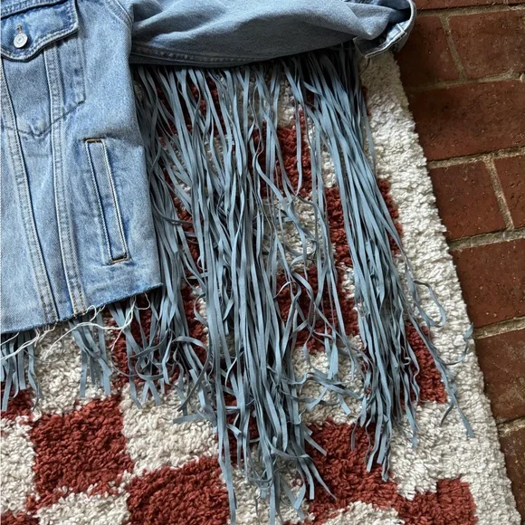 Levi's Light Blue Fringe Jean Jacket - Picture 7 of 9